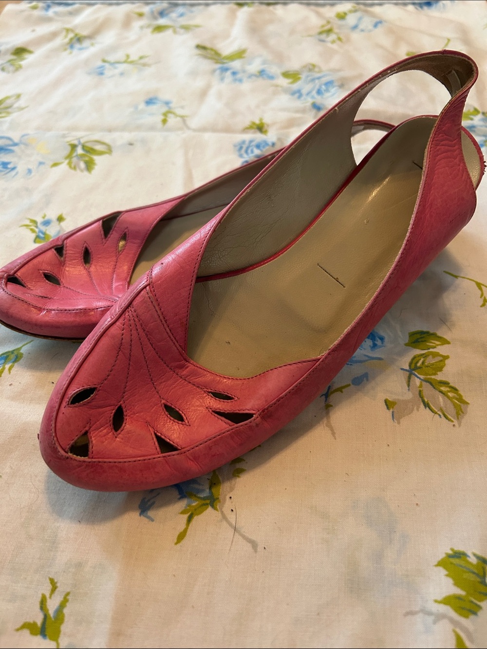 Vintage Pink Leather Cutout Slingback Flats Shoes Size 8